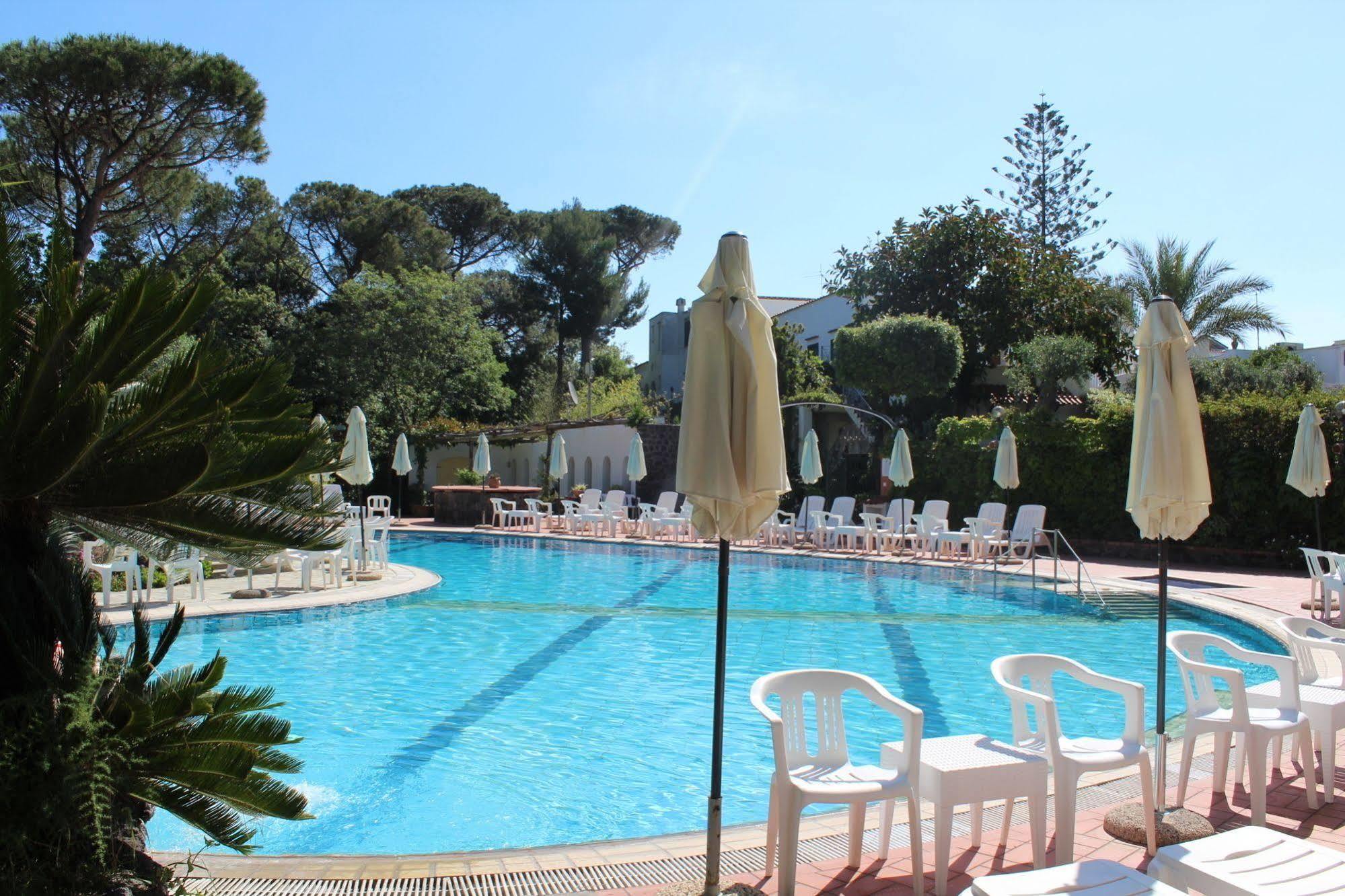 Hotel Pineta Ischia Exterior photo