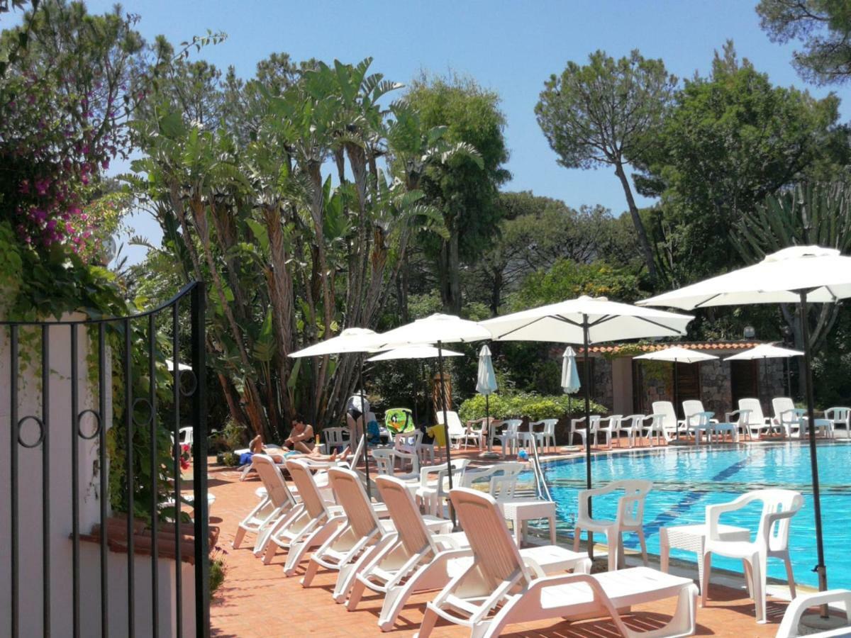 Hotel Pineta Ischia Exterior photo